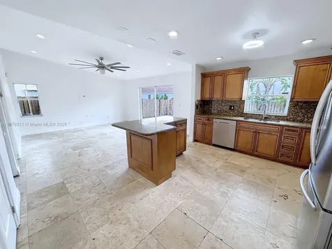 9598 NW 53rd Street Sunrise FL 33351