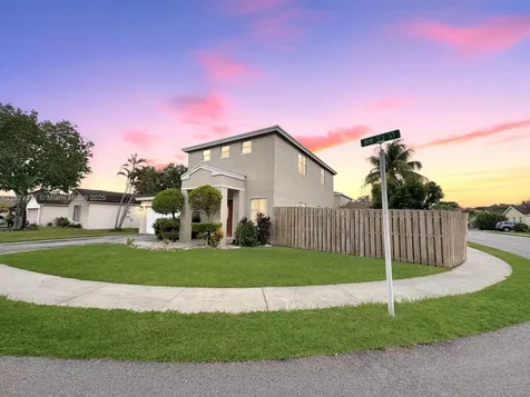 9598 NW 53rd Street Sunrise FL 33351