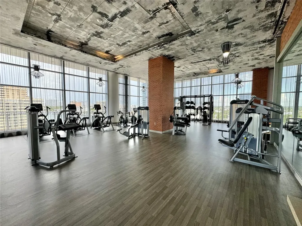 4010 S Ocean Drive Hollywood FL 33019