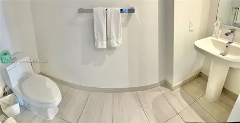 4010 S Ocean Drive Hollywood FL 33019