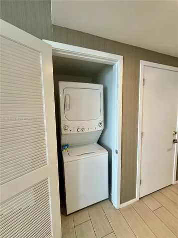 4010 S Ocean Drive Hollywood FL 33019