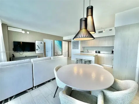 4010 S Ocean Drive Hollywood FL 33019