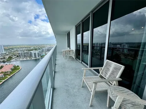 4010 S Ocean Drive Hollywood FL 33019