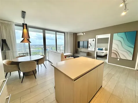 4010 S Ocean Drive Hollywood FL 33019