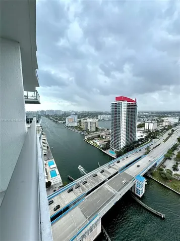 4010 S Ocean Drive Hollywood FL 33019