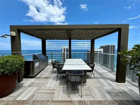 4010 S Ocean Drive Hollywood FL 33019