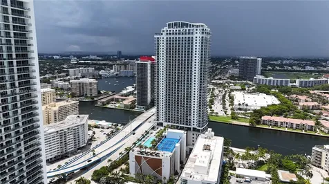 4010 S Ocean Drive Hollywood FL 33019