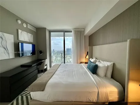 4010 S Ocean Drive Hollywood FL 33019