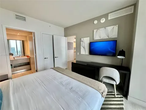 4010 S Ocean Drive Hollywood FL 33019
