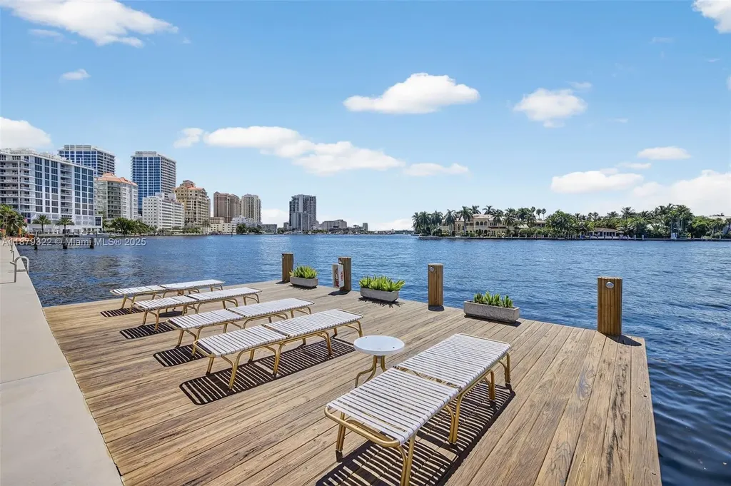 425 Bayshore Drive Fort Lauderdale FL 33304