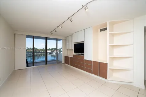 5600 Collins Avenue Miami Beach FL 33140