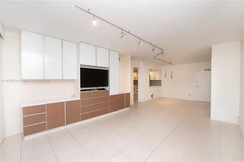 5600 Collins Avenue Miami Beach FL 33140