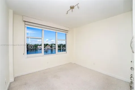 5600 Collins Avenue Miami Beach FL 33140