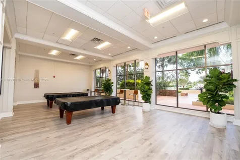 5600 Collins Avenue Miami Beach FL 33140