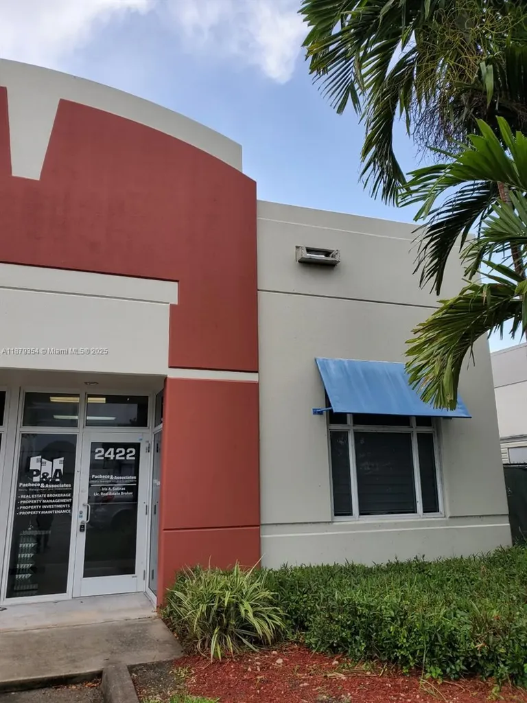 2422 NW 87th Place Doral FL 33172