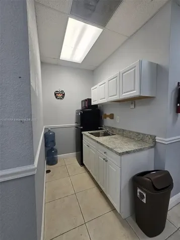 2422 NW 87th Place Doral FL 33172