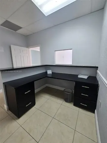 2422 NW 87th Place Doral FL 33172