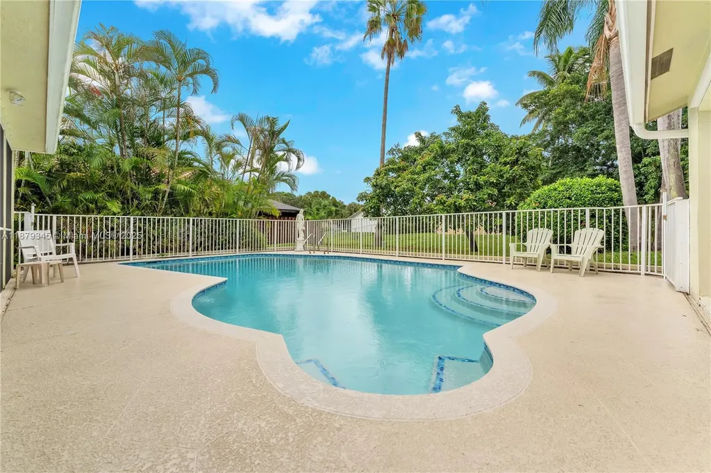 2653 NW 98th Terrace Coral Springs FL 33065