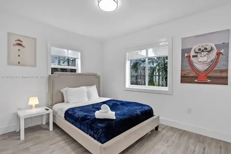 1117 SW 13th Street Miami FL 33129