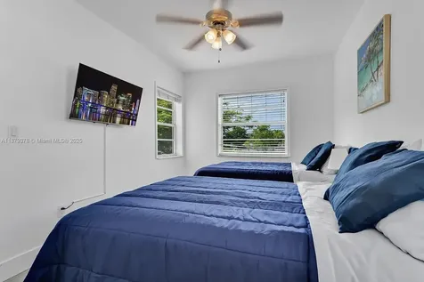 1117 SW 13th Street Miami FL 33129