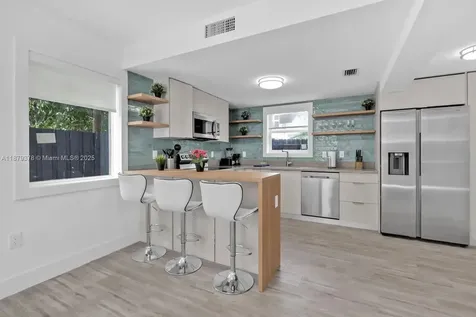 1117 SW 13th Street Miami FL 33129