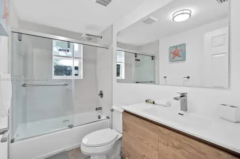 1117 SW 13th Street Miami FL 33129