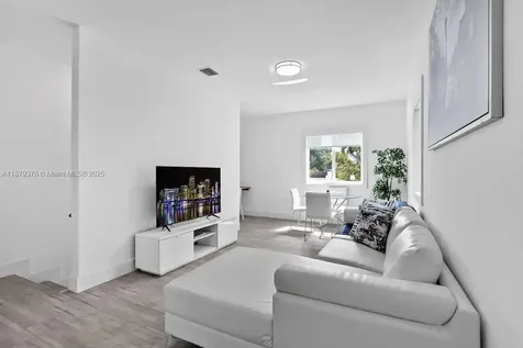 1117 SW 13th Street Miami FL 33129