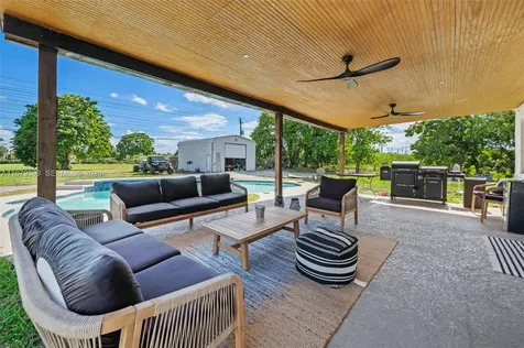 17611 SW 66th Street Southwest Ranches FL 33331