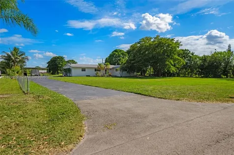 17611 SW 66th Street Southwest Ranches FL 33331