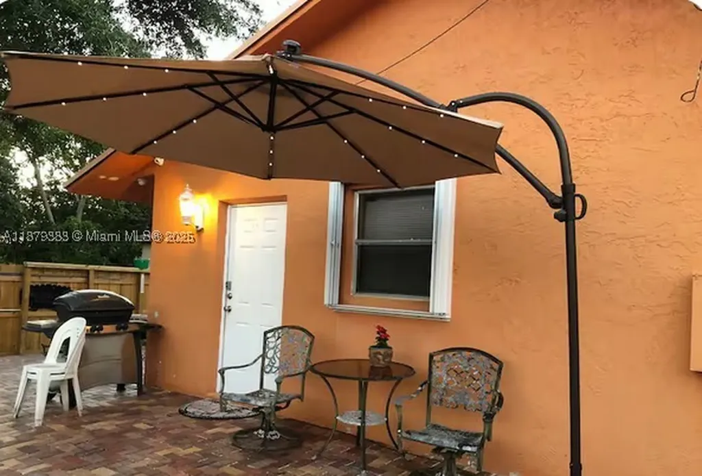 2306 Liberty Street Hollywood FL 33020