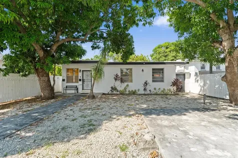 2453 SW 17th Street Miami FL 33145
