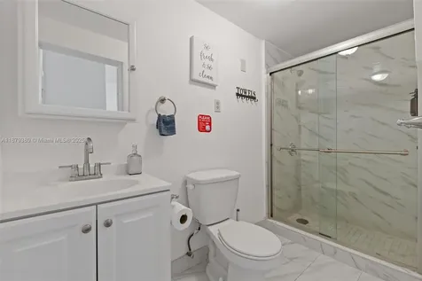 2453 SW 17th Street Miami FL 33145