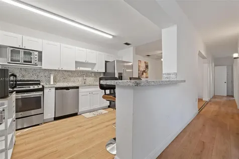 2453 SW 17th Street Miami FL 33145