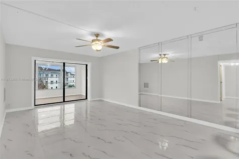 9355 SW 8th Street Boca Raton FL 33428