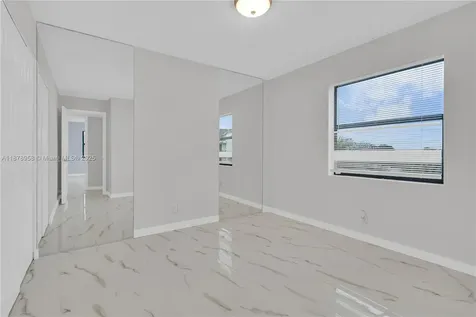 9355 SW 8th Street Boca Raton FL 33428
