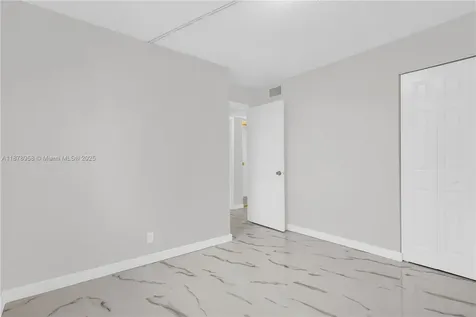 9355 SW 8th Street Boca Raton FL 33428