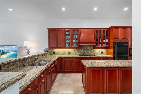 1260 Hatteras Lane Hollywood FL 33019