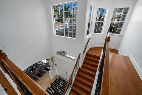 1260 Hatteras Lane Hollywood FL 33019