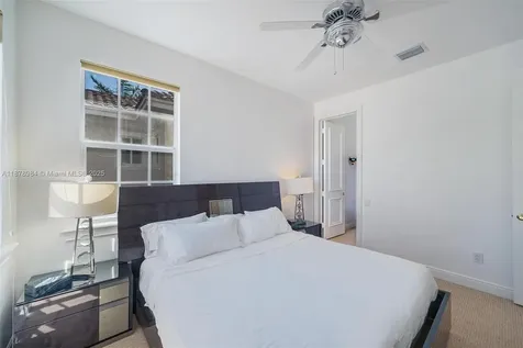 1260 Hatteras Lane Hollywood FL 33019