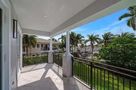 1260 Hatteras Lane Hollywood FL 33019