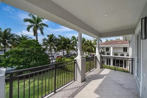 1260 Hatteras Lane Hollywood FL 33019