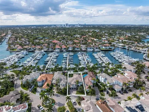 1260 Hatteras Lane Hollywood FL 33019