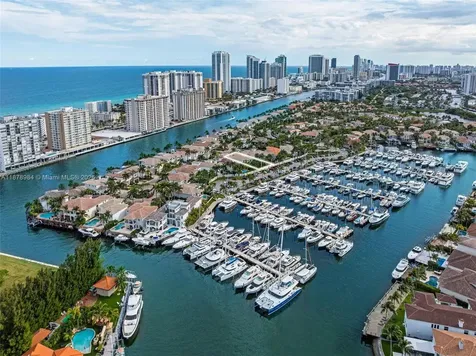 1260 Hatteras Lane Hollywood FL 33019