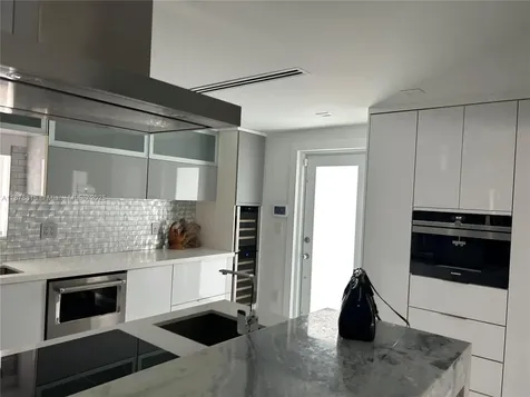 400 SW 47th Avenue Miami FL 33134