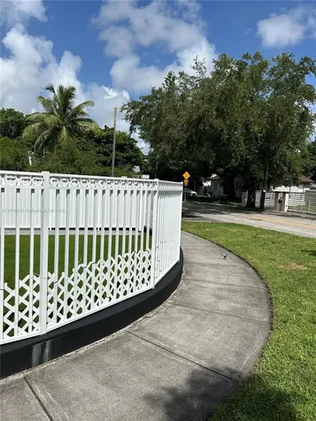 400 SW 47th Avenue Miami FL 33134