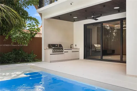 713 SE 6th Street Fort Lauderdale FL 33301