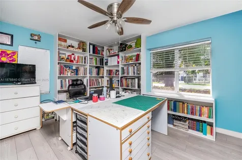 6849 SW 39th Street Miami FL 33155