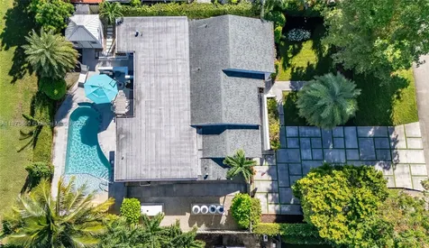 6849 SW 39th Street Miami FL 33155