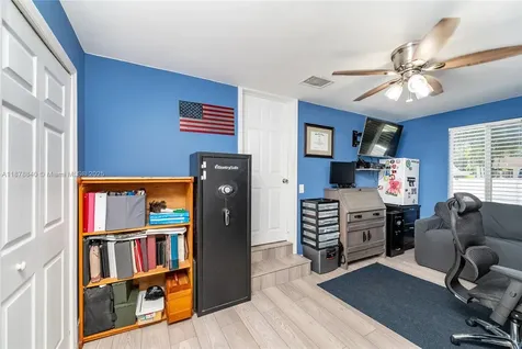 6849 SW 39th Street Miami FL 33155