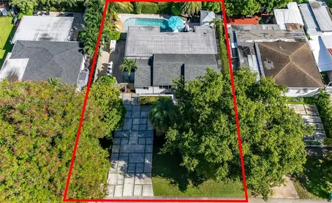 6849 SW 39th Street Miami FL 33155